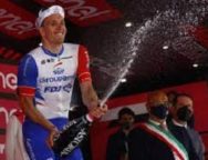 Giro, sulla Palmi Scalea trionfa Il francese Arnaud Demare