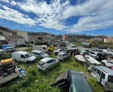 RC – Cannavo’, rinvenute 25 carcasse di autovetture abbandonate, denunciato dai Carabinieri il titolare del deposito a San Cristoforo
